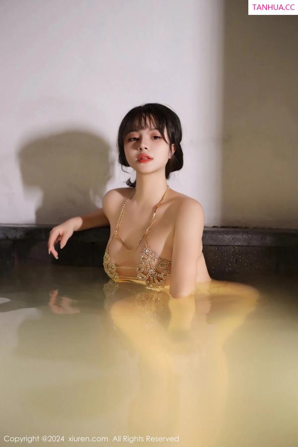   [XiuRen]高清写真图 2024.02.06 No.8075 沈思怡 丰腴美臀第74张图片